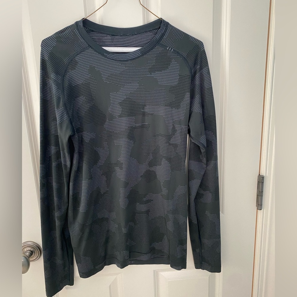 Men’s active wear shirt